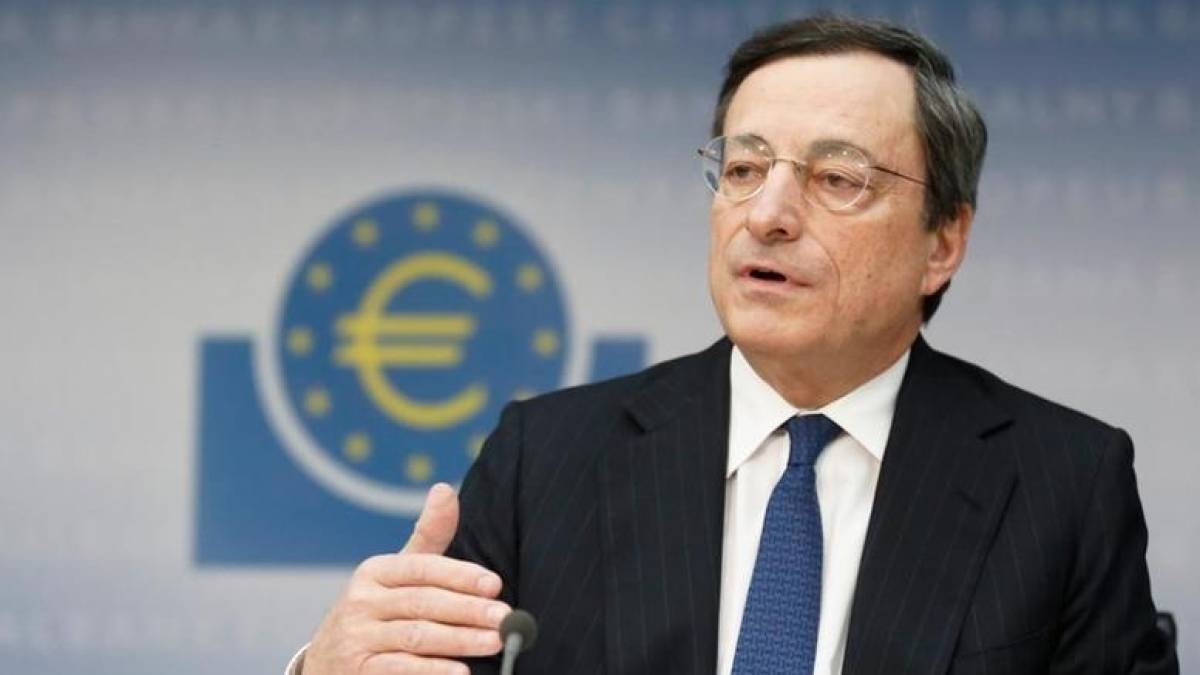 Ντράγκι: Το ESCB παρακολουθεί στενά τις καινοτομίες για τα κρυπτονομίσματα