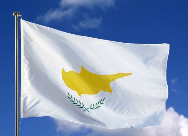Επαφές της Αθήνας για το Κυπριακό
