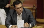 Süddeutsche Zeitung: Οι δύο κρίσεις δεν συνδέονται