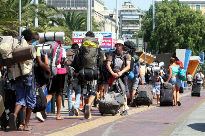Το Δημόσιο χάνει 340 εκατ.ευρώ από τα παράνομα τουριστικά καταλύματα
