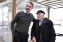 Το συναπάντημα του Κυριάκου με τον Γλέζο