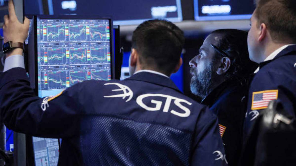 Επιστροφή στα κέρδη η Wall Street- Υποχωρεί το πετρέλαιο