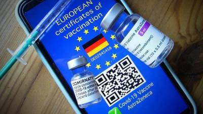 Η Κομισιόν προτείνει: Κανένας ταξιδιωτικός περιορισμός για τους πλήρως εμβολιασμένους