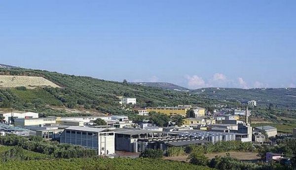 Ένωση Πεζών: Από την κορυφή στο άρθρο 99