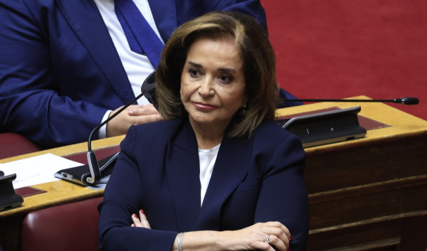 Το κοινοβουλευτικό ρεκόρ της Ντόρας