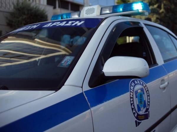 Κουκουλοφόροι προκάλεσαν ζημιές στο κέντρο της Αθήνας υπέρ Κουφοντίνα