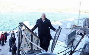 Στη φρεγάτα «ΥΔΡΑ» ο Δένδιας- Εν πλω στην Ερυθρά Θάλασσα