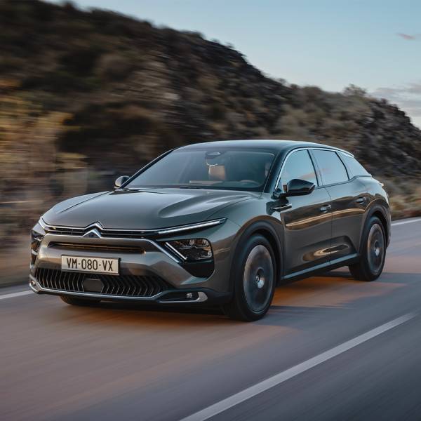 Το νέο C5 X της CITROEN αποκαλύπτεται!!!