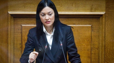 Η Γιαννακοπούλου βάζει στον Ανδρουλάκη... δύσκολα για τις ευρωεκλογές
