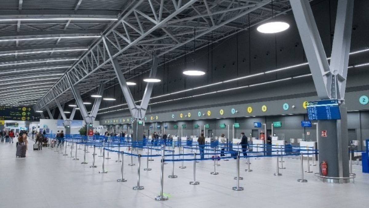 Πτήσεις εσωτερικού: Τι αλλάζει στην ισχύ του πιστοποιητικού νόσησης