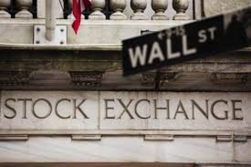 Ήπια κατοχύρωση κερδών στη Wall Street