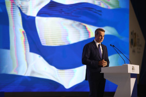 Μόνο αβανταδόρικα νομοσχέδια πριν από τη ΔΕΘ - Και στο... βάθος ΟΠΕΚΕΠΕ