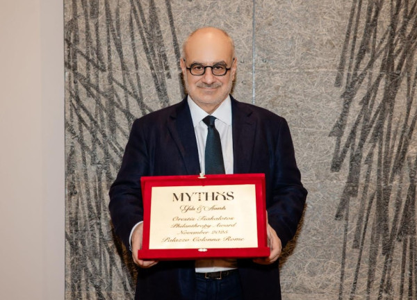 Qualco: Με το Philanthropy Award τιμήθηκε ο πρόεδρος του ομίλου Ορέστης Τσακαλώτος