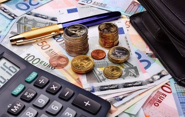 Υπ. Οικονομικών: Αναβίωση ρυθμίσεων και «πάγωμα» εισφοράς αλληλεγγύης το 2021