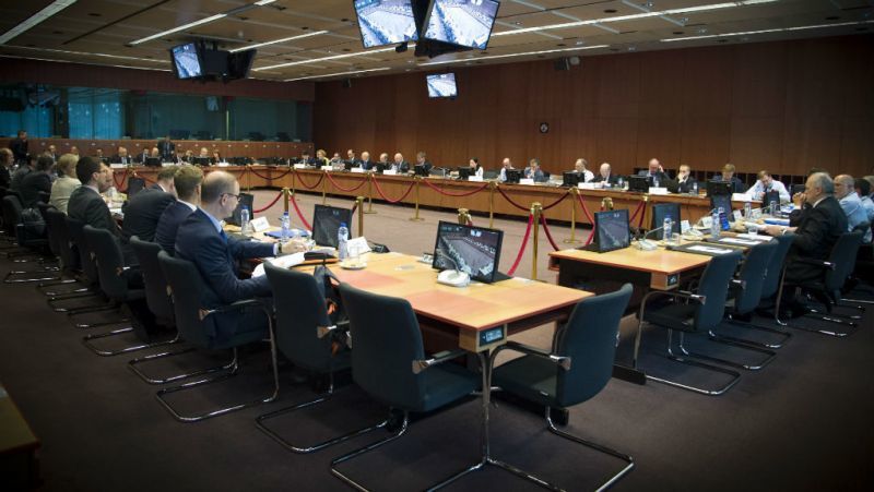 Δράσεις σε τρία μέτωπα για να «ξεκλειδώσει» η δόση