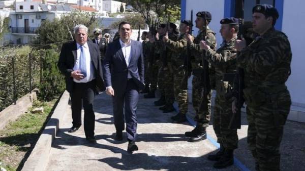 Τουρκικά αεροσκάφη παρενόχλησαν το ελικόπτερο του Τσίπρα στο Αγαθονήσι
