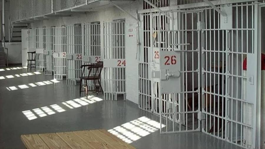 Συμπλοκές με δύο σοβαρά τραυματίες στις φυλακές Αυλώνα