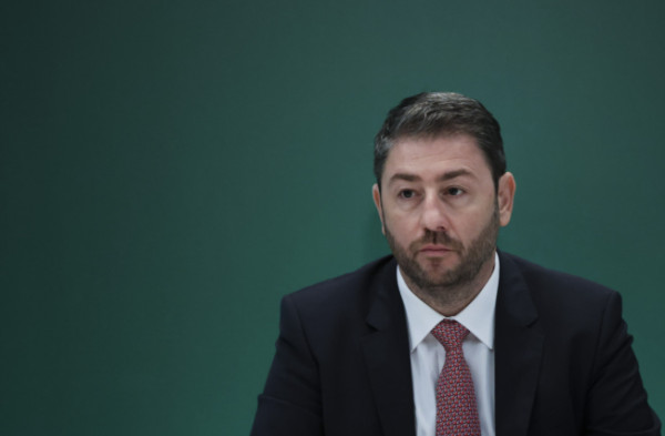 Ανδρουλάκης: Αίτημα για προανακριτική– «Παυσίπονα» τα μέτρα Μητσοτάκη