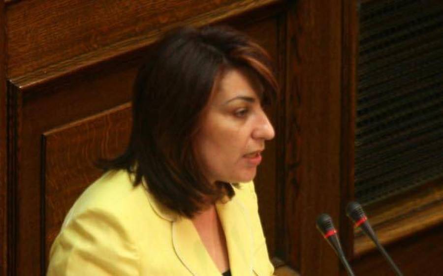 Ορκίστηκε βουλευτής η Τόνια Αντωνίου στη θέση της Φώφης Γεννηματά