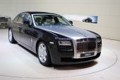 Περικοπές 2.600 θέσεων εργασίας ανακοίνωσε η Rolls Royce