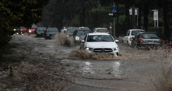 Κλειστά όλα τα σχολεία αύριο στην Αττική λόγω της κακοκαιρίας