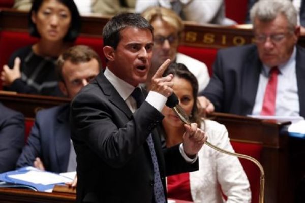 Γαλλία: Ψήφο εμπιστοσύνης έλαβε η κυβέρνηση Βαλς