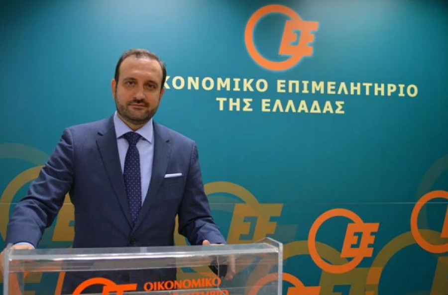 Kόλλιας (ΟΕΕ): Οι μικρομεσαίοι πρέπει να στηριχτούν από την Πολιτεία
