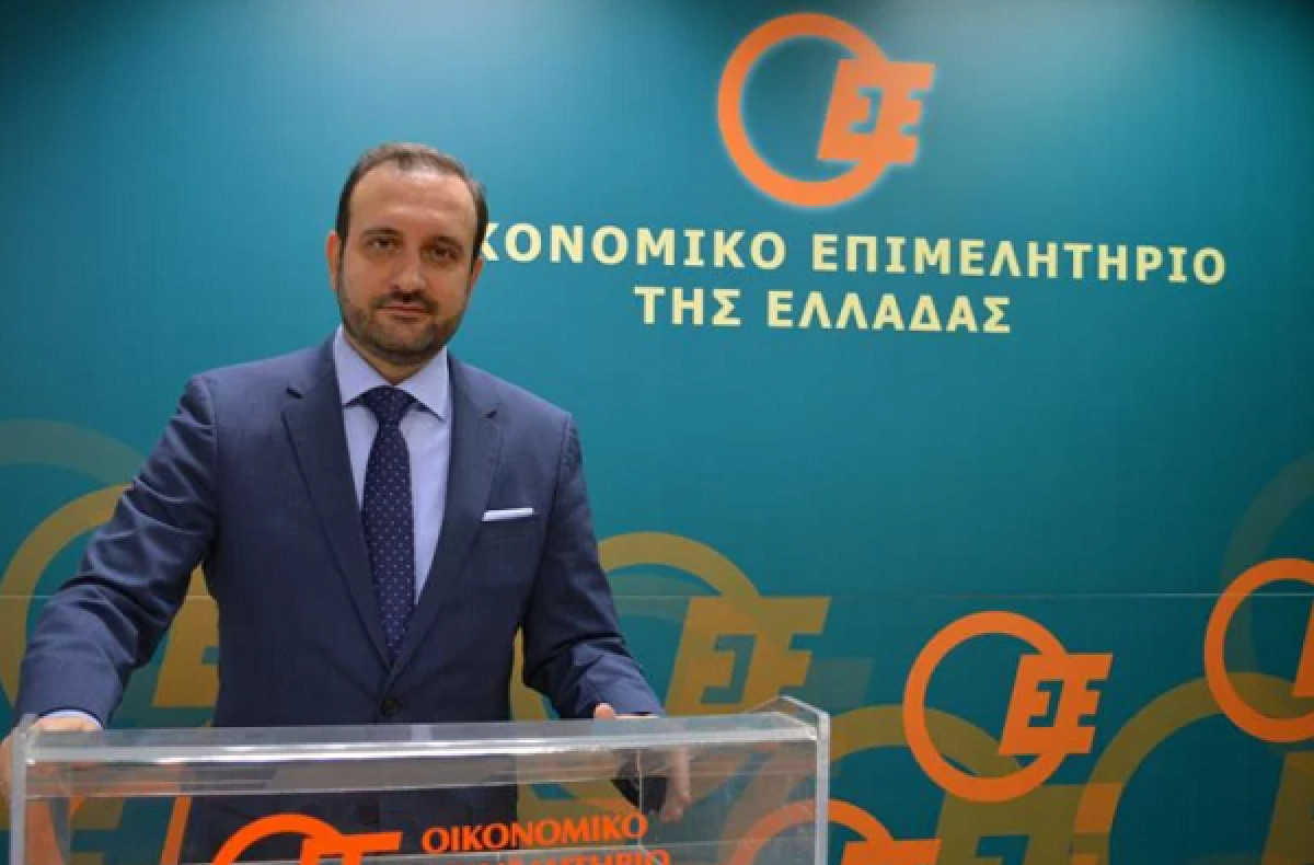 Kόλλιας (ΟΕΕ): Οι μικρομεσαίοι πρέπει να στηριχτούν από την Πολιτεία
