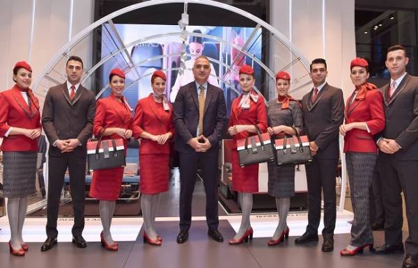 Η Turkish Airlines παρουσίασε νέες στολές στην ITB Berlin