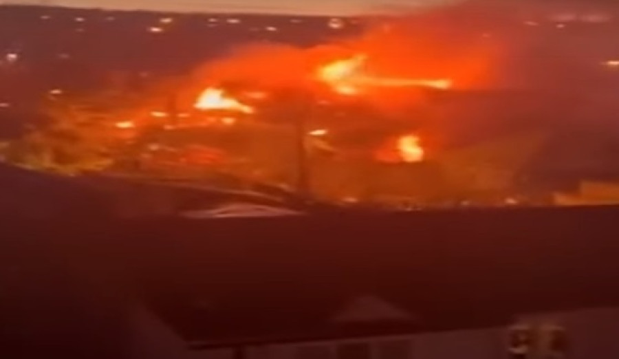 Ρωσικό αεροσκάφος συνετρίβη σε διώροφο σπίτι στο Ιρκούτσκ (βίντεο)