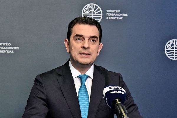 ΥΠΕΝ: Ποιες επιδοτήσεις προβλέπονται στο ρεύμα τον Απρίλιο