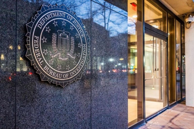 Ο Τραμπ απέλυσε τον επικεφαλής του FBI