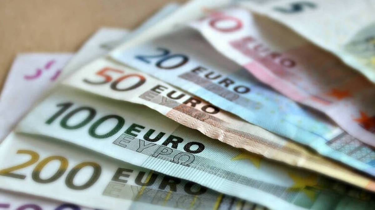 Νέο κύμα πληρωμών για το επίδομα των 800 ευρώ