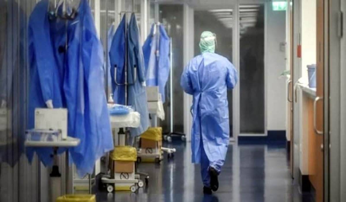 Κορονοϊός-Ελλάδα: 20 θάνατοι και 3.605 νέα κρούσματα- 240 διασωληνωμένοι