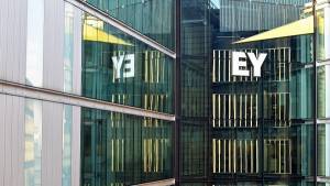 «Έκρηξη» της ιδιοκτησίας αυτοκινήτων με τους millennials… στο τιμόνι