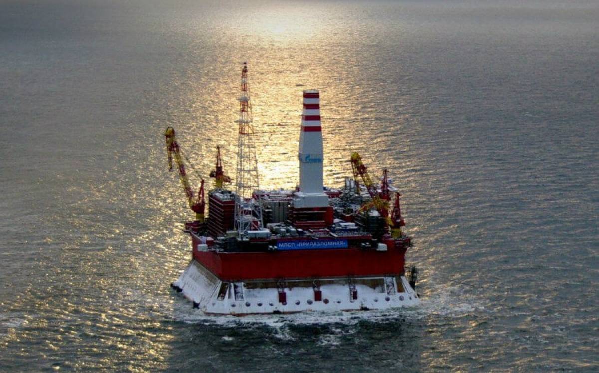 Στο «κόκκινο» το πετρέλαιο με το βλέμμα στον ΟΠΕΚ+