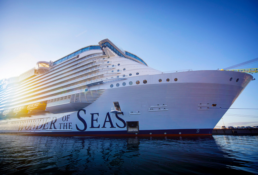 Royal Caribbean: Παραλαμβάνει το νεότερο και πιο καινοτόμο κρουαζιερόπλοιό της