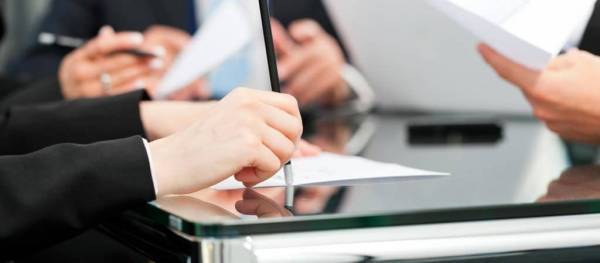 Σύσταση κυβερνητικής επιτροπής για τις δημόσιες συμβάσεις