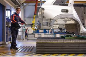 Το εργοστάσιο της Volvo Cars στην Τορσλάντα γίνεται η πρώτη κλιματικά ουδέτερη μονάδα παραγωγής αυτοκινήτων της εταιρείας