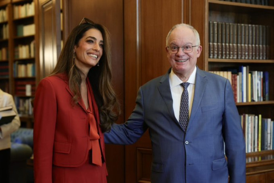 Αμάλ Κλούνεϊ: Ελπίζω να δούμε την επανένωση των Γλυπτών του Παρθενώνα και την ανταλλαγή πολιτιστικών θησαυρών