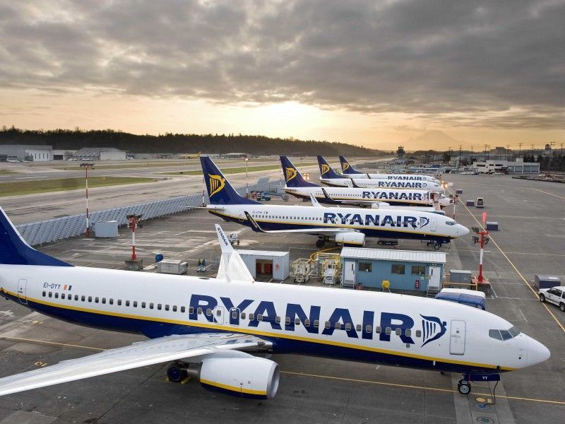 Με 100.000 εισιτήρια των 19.99 ευρώ το...γιορτάζει η Ryanair