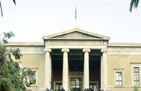 Παράνομη κρίθηκε η απεργία διοικητικών σε ΕΜΠ και Καποδιστριακό