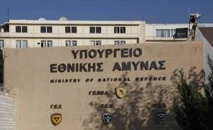 Επίσκεψη του Ολλανδού ΓΕΕΘΑ στο υπουργείο Εθνικής Άμυνας