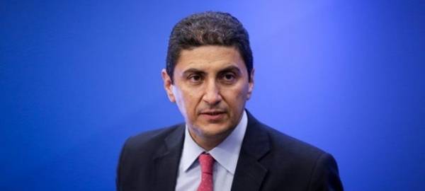 Αυγενάκης: Η κυβέρνηση επιχειρεί αλλαγή ατζέντας με τον κατώτατο μισθό