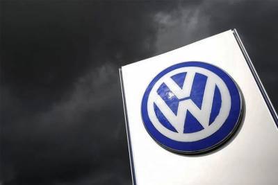 Volkswagen: «Καμπάνα» άνω των 100 εκατ. ευρώ για τους ρύπους