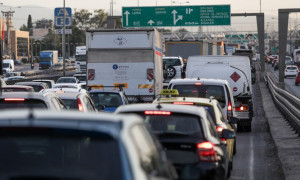 Η κυβέρνηση συζητά την απαγόρευση βαρέων οχημάτων στον Κηφισό από τις 7:00 μέχρι τις 10:00