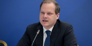 Υπεγράφη η νέα σύμβαση για την αναβάθμιση-επέκταση του αεροδρομίου Χίου