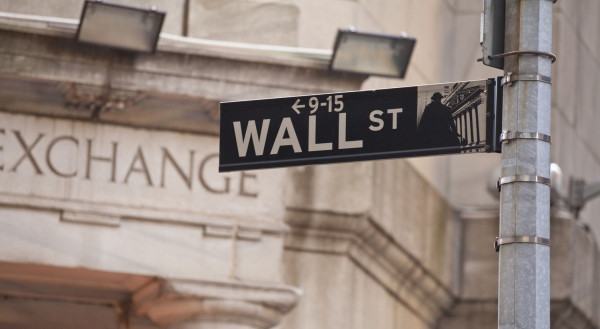 Wall Street: Μεικτή εικόνα στον απόηχο των τιμών παραγωγού ΗΠΑ