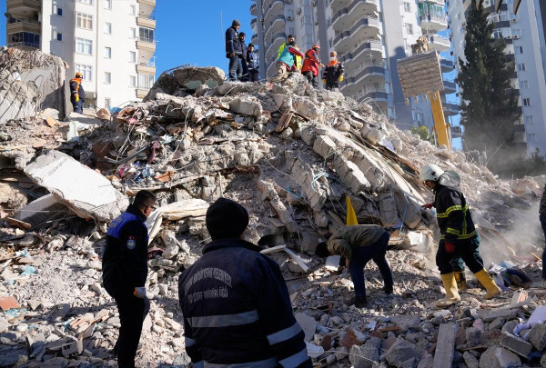 Η Ελλάδα στέλνει ανθρωπιστική βοήθεια στους σεισμόπληκτους της Συρίας