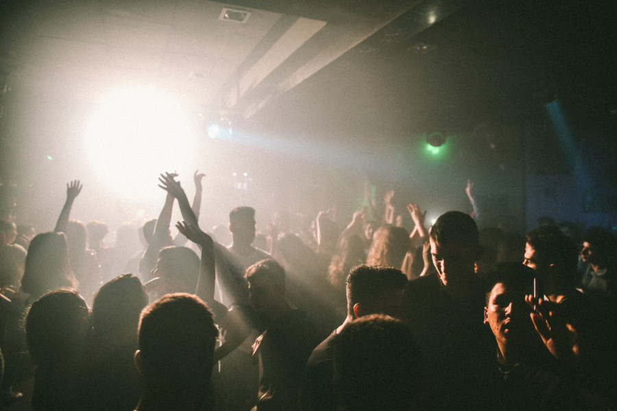Βερολίνο: Γεμάτες πίστες, άδεια ταμεία – Σε κρίσιμο σταυροδρόμι η κουλτούρα των κλαμπ